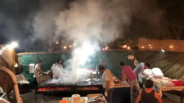 Immagine di Festa della Carne alla Brace a Campora 2025: Gusti Autentici, Atmosfera Folk e Musica sotto le Stelle dall’8 al 12 Agosto